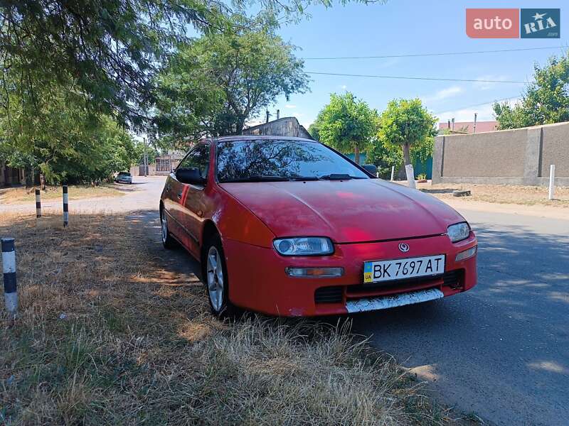 Хэтчбек Mazda 323 1996 в Одессе