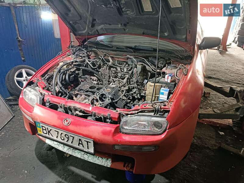 Хэтчбек Mazda 323 1996 в Одессе