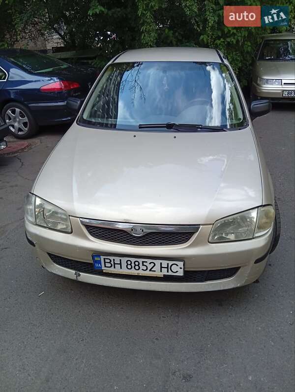 Mazda 323 1999