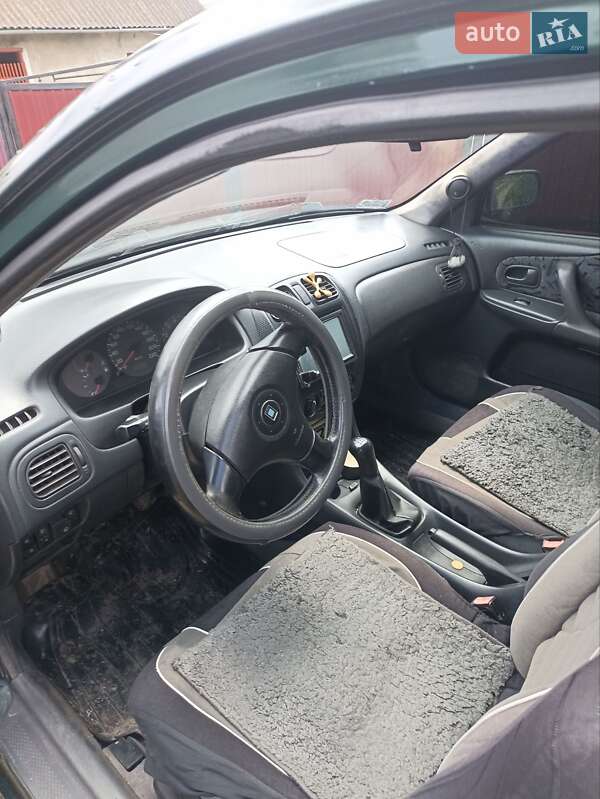 Седан Mazda 323 1999 в Теофиполе фото 4 Седан Mazda 323 1999 в Теофиполе