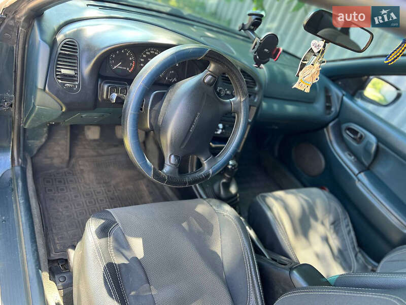 Хетчбек Mazda 323 1995 в Конотопі