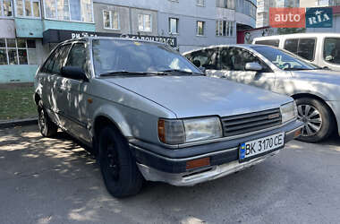 Хетчбек Mazda 323 1987 в Рівному