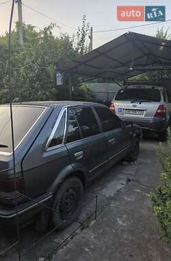 Хэтчбек Mazda 323 1987 в 