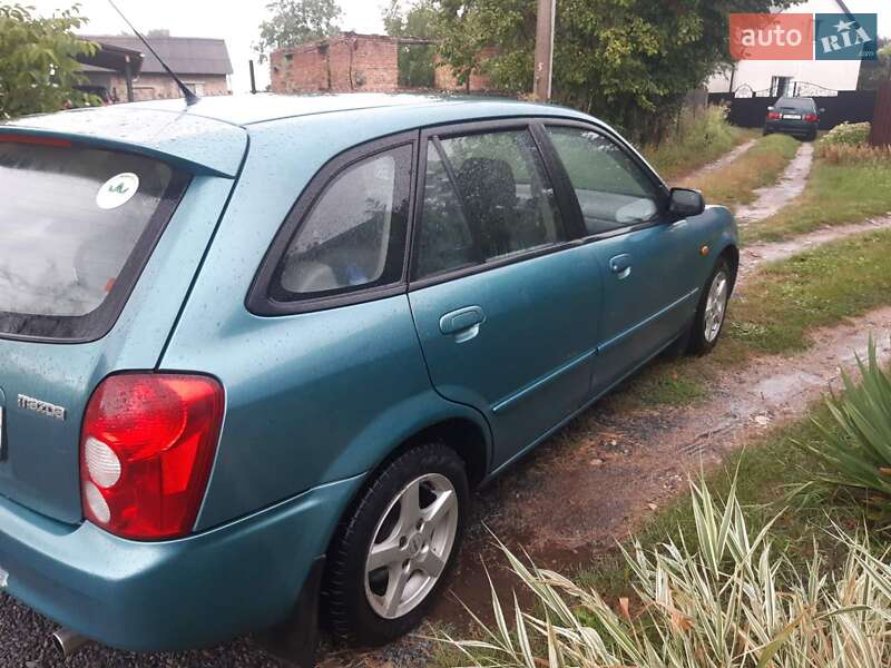 Mazda 323 2003 Mazda 323 2003