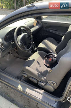 Хэтчбек Mazda 323 1995 в 