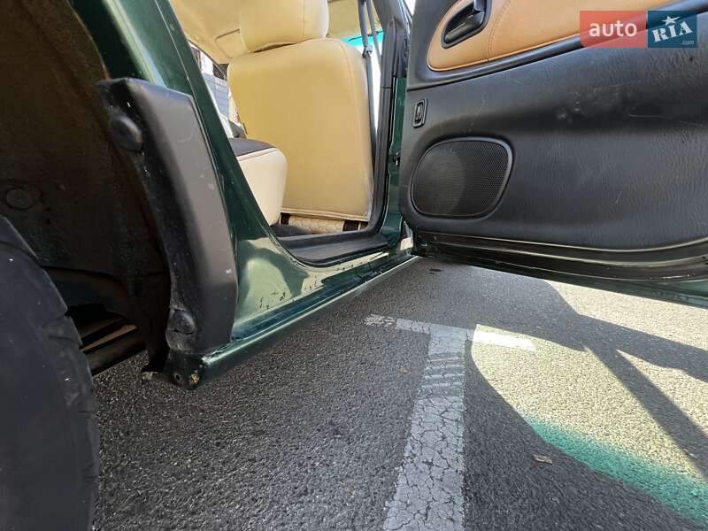 Хэтчбек Mazda 323 1998 в Одессе