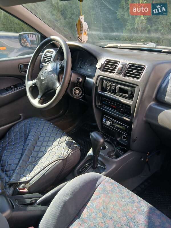 Хэтчбек Mazda 323 1997 в Виннице