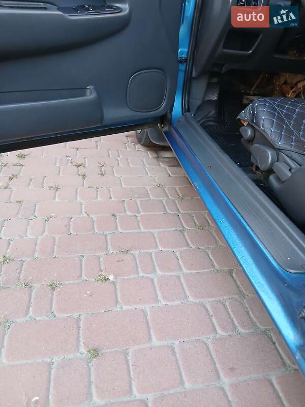 Хэтчбек Mazda 323 1997 в Виннице