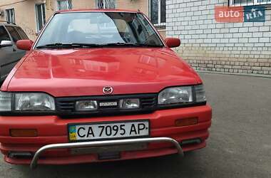 Хетчбек Mazda 323 1990 в Черкасах