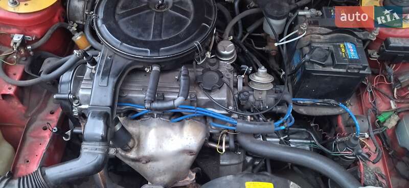 Хэтчбек Mazda 323 1990 в Черкассах