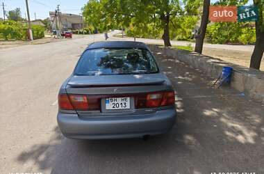 Седан Mazda 323 1996 в 