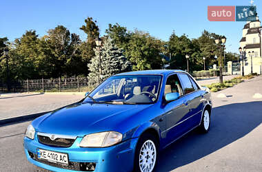Седан Mazda 323 1999 в Днепре