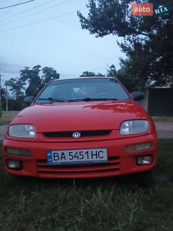 Хэтчбек Mazda 323 1995 в Александрие