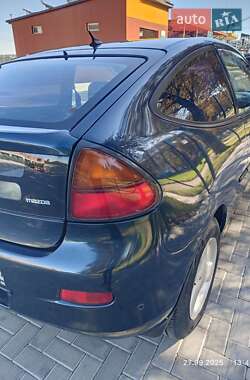 Хэтчбек Mazda 323 1996 в 