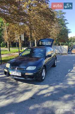 Хэтчбек Mazda 323 1996 в 