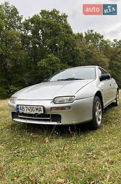 Хэтчбек Mazda 323 1998 в 