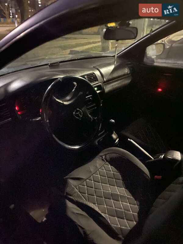 Хетчбек Mazda 323 1997 в Хмельницькому фото 5 Хетчбек Mazda 323 1997 в Хмельницькому