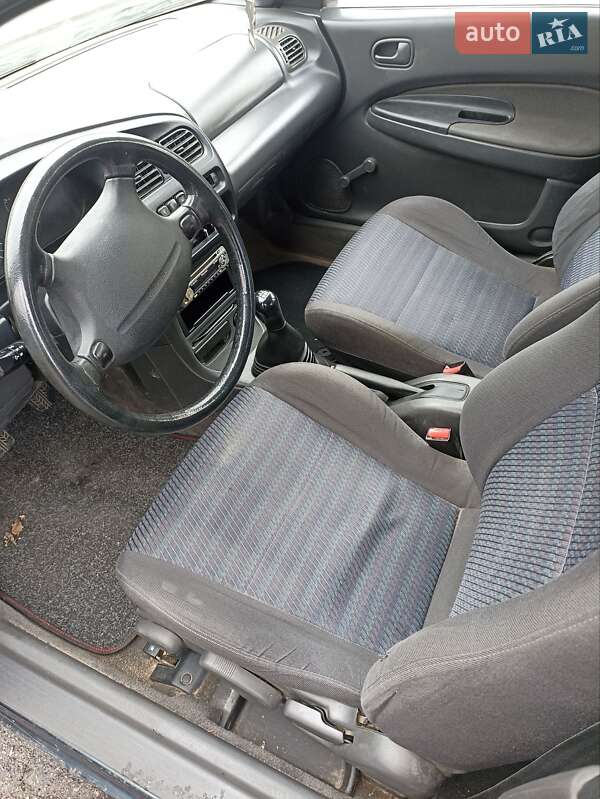 Седан Mazda 323 1995 в Богуславе фото 6 Седан Mazda 323 1995 в Богуславе