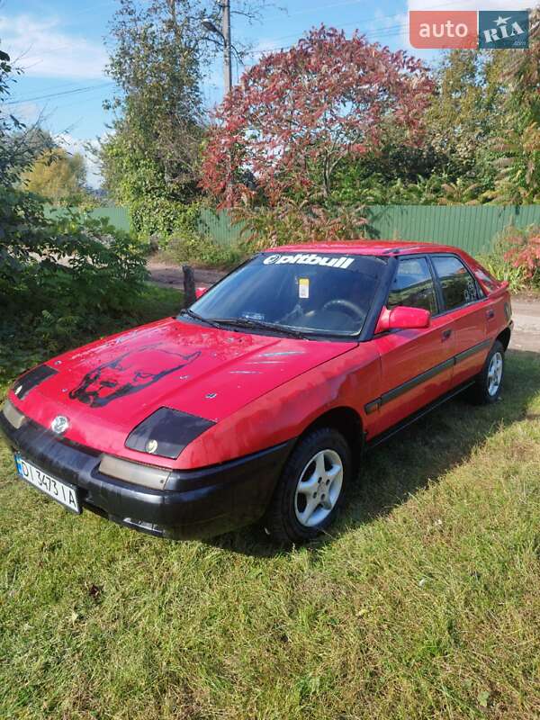 Хетчбек Mazda 323 1994 в Нововолинську