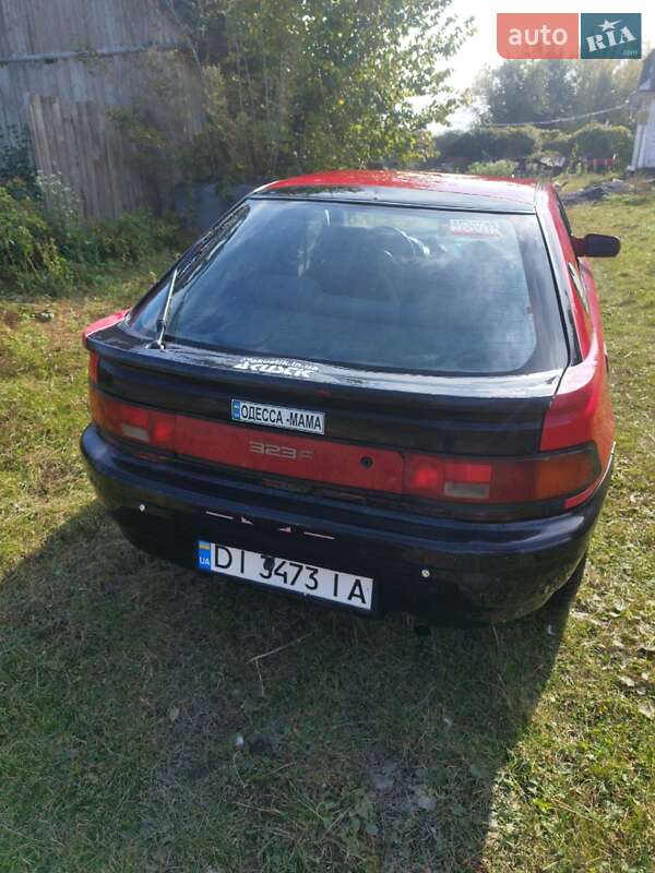 Хетчбек Mazda 323 1994 в Нововолинську