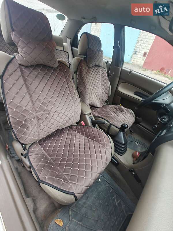 Седан Mazda 323 1996 в Днепре фото 2 Седан Mazda 323 1996 в Днепре