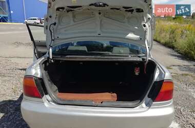 Седан Mazda 323 1996 в  фото 7 Седан Mazda 323 1996 в