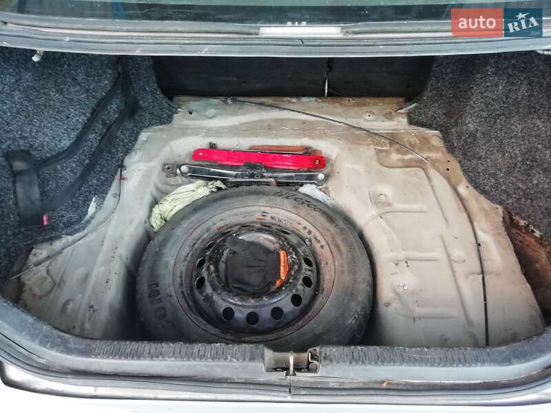 Седан Mazda 323 1996 в Ровно фото 9 Седан Mazda 323 1996 в Ровно