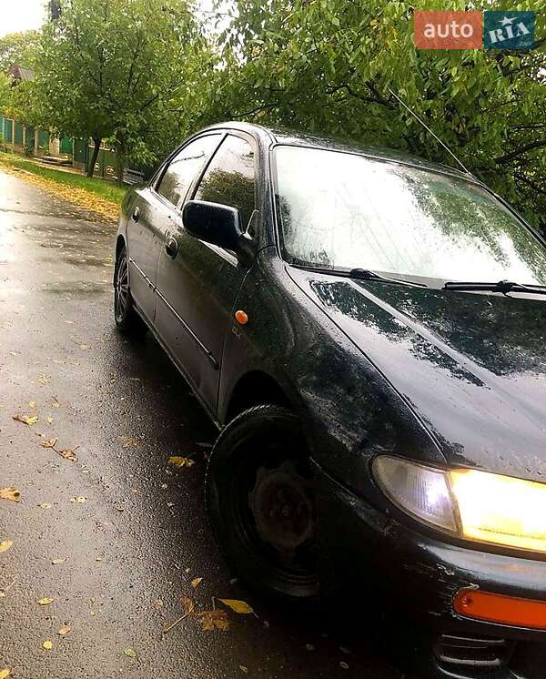 Mazda 323 1995