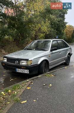 Хэтчбек Mazda 323 1987 в 