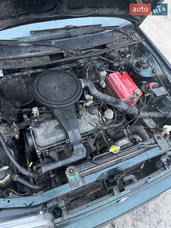 Седан Mazda 323 1994 в Ирпене фото 11 Седан Mazda 323 1994 в Ирпене