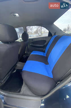 Седан Mazda 323 1997 в 