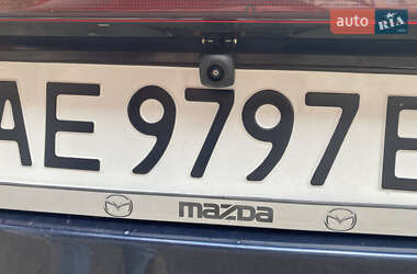 Седан Mazda 323 1997 в 