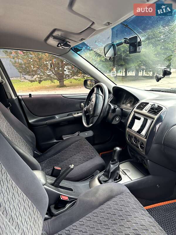 Хетчбек Mazda 323 2001 в Самборі фото 8 Хетчбек Mazda 323 2001 в Самборі