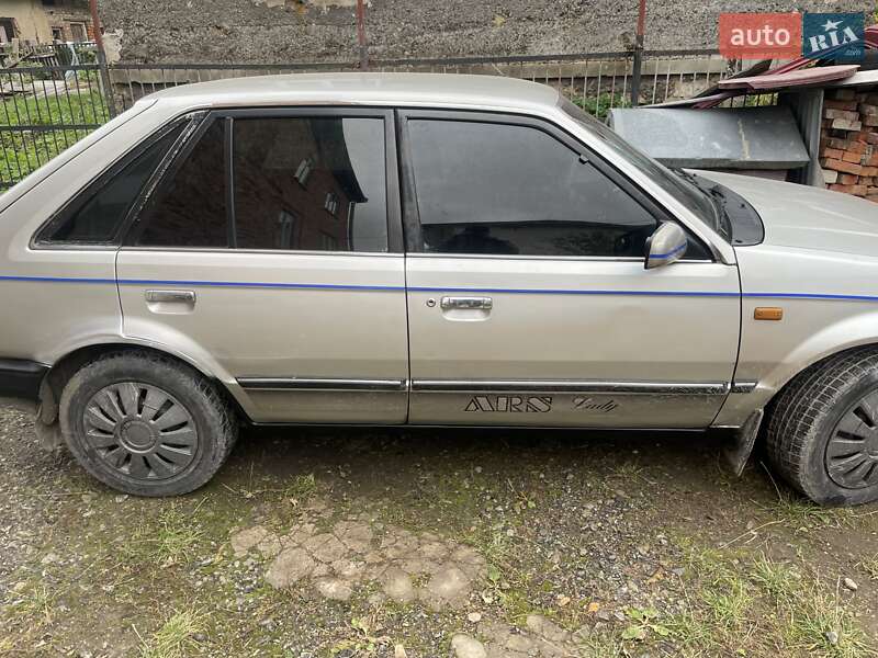 Хэтчбек Mazda 323 1988 в Черкассах фото 5 Хэтчбек Mazda 323 1988 в Черкассах