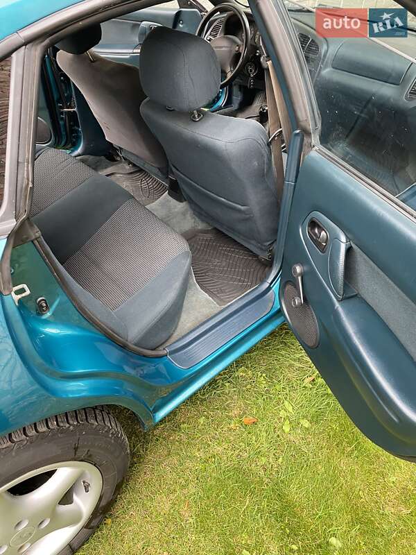 Хэтчбек Mazda 323 1995 в Львове фото 12 Хэтчбек Mazda 323 1995 в Львове