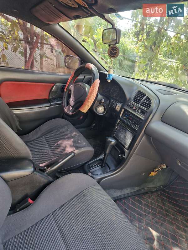 Хэтчбек Mazda 323 1995 в Овидиополе