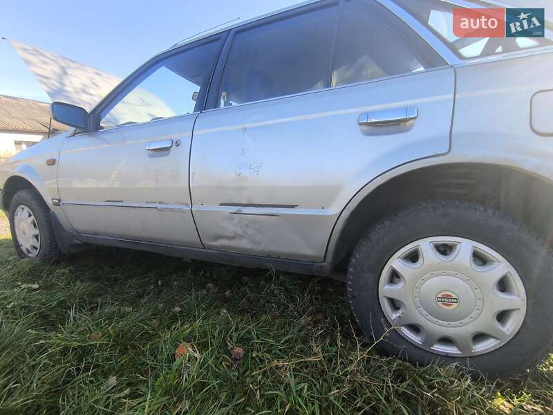 Хэтчбек Mazda 323 1989 в Хмельницком