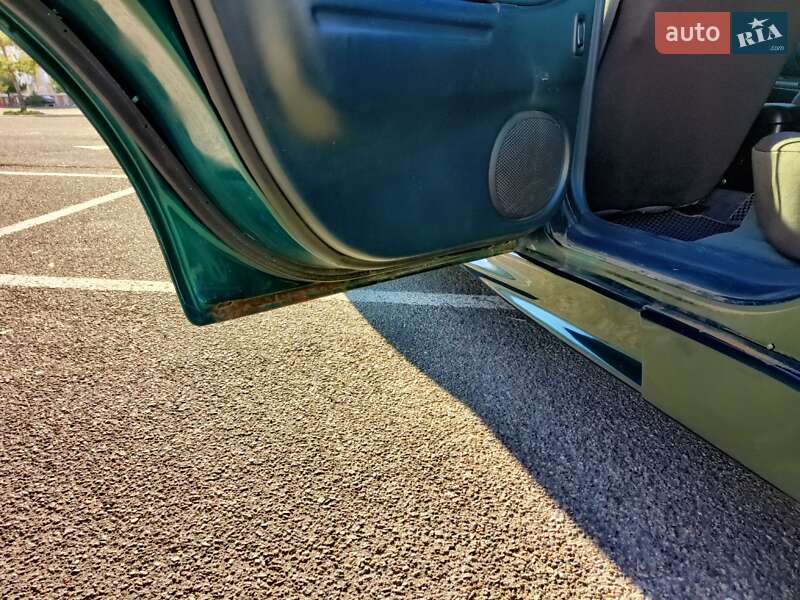 Хэтчбек Mazda 323 1994 в Николаеве фото 39 Хэтчбек Mazda 323 1994 в Николаеве