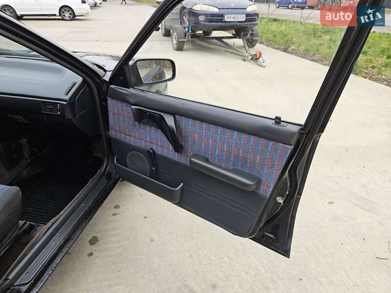 Седан Mazda 323 1995 в Обухове фото 20 Седан Mazda 323 1995 в Обухове