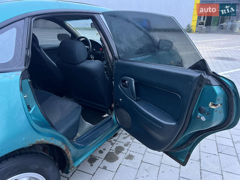 Хетчбек Mazda 323 1996 в Вінниці