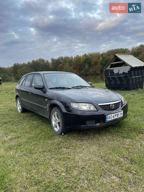 Хетчбек Mazda 323 2003 в Ужгороді фото Хетчбек Mazda 323 2003 в Ужгороді