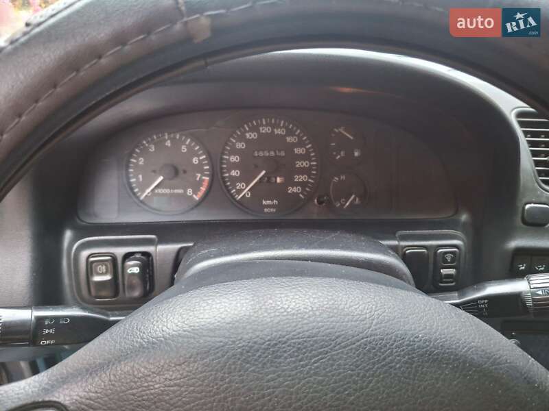 Седан Mazda 323 1996 в Хмельницком Седан Mazda 323 1996 в Хмельницком