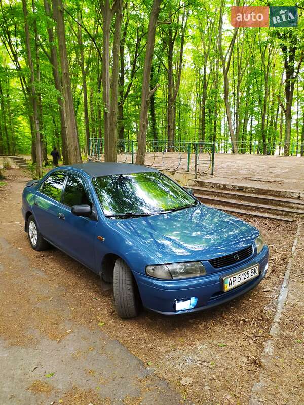 Седан Mazda 323 1998 в Жмеринке