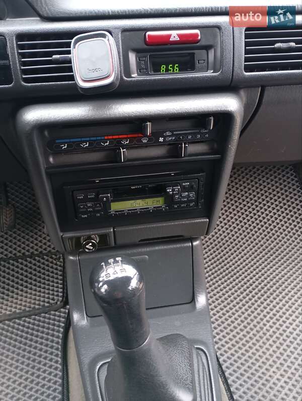 Седан Mazda 323 1995 в Кам'янському