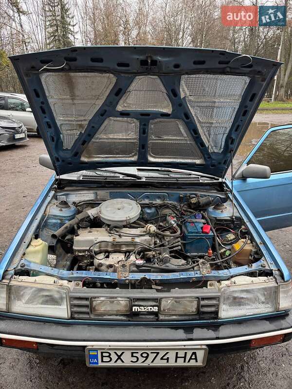 Хэтчбек Mazda 323 1987 в Хмельницком