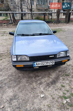 Седан Mazda 323 1988 в Близнюках