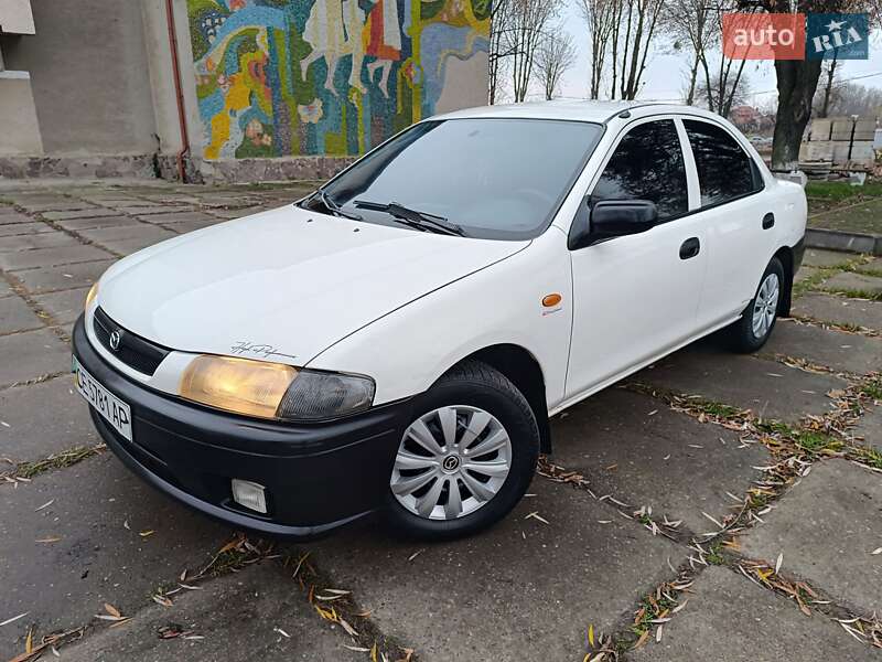 Седан Mazda 323 1998 в Чернівцях фото Седан Mazda 323 1998 в Чернівцях
