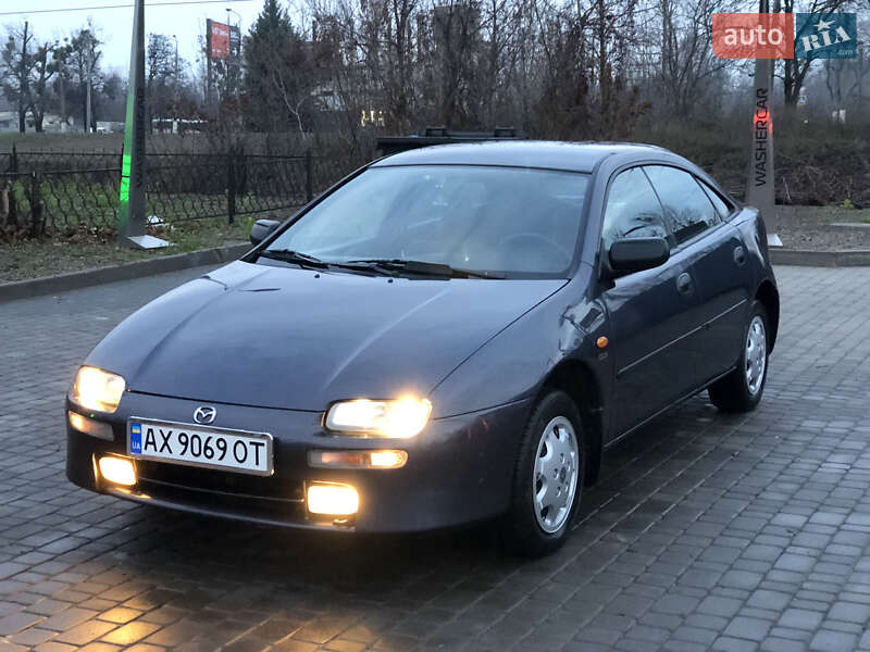 Хетчбек Mazda 323 1998 в Харкові
