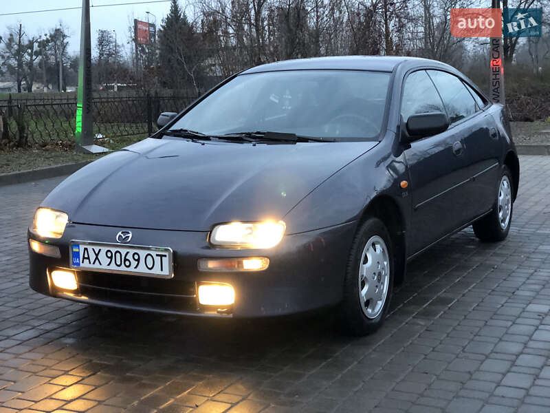 Хетчбек Mazda 323 1998 в Харкові