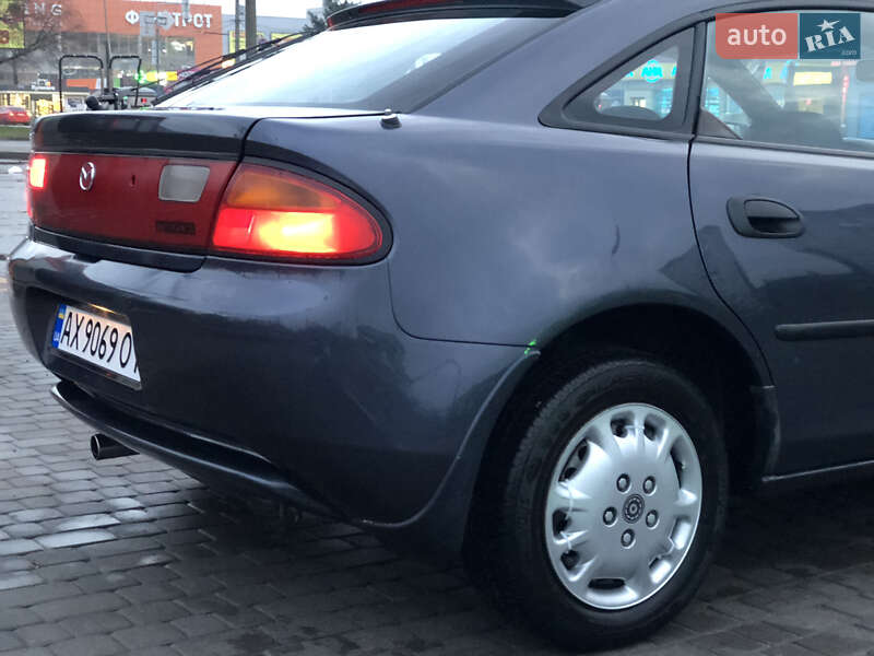 Хетчбек Mazda 323 1998 в Харкові